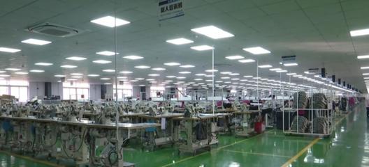 泰極愛思(武漢)汽車內(nèi)飾 春風(fēng)送崗促就業(yè) 精準(zhǔn)服務(wù)暖民心